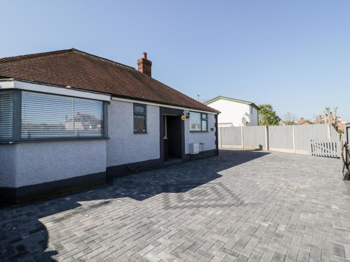 Seaside Retreat Prestatyn Exterior foto
